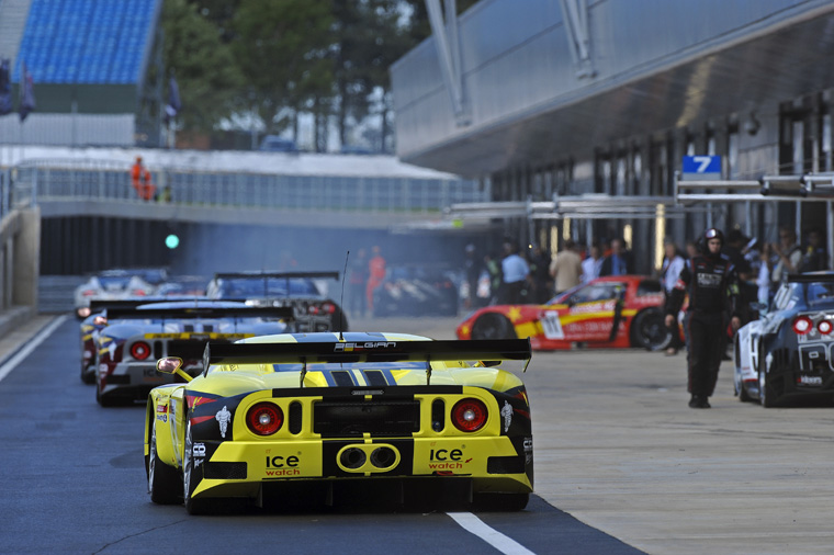 Ford GT Race Scene Picture